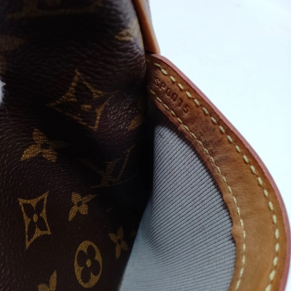 Louis Vuitton Brown Monogram Men's Bag - Picture 9 of 10